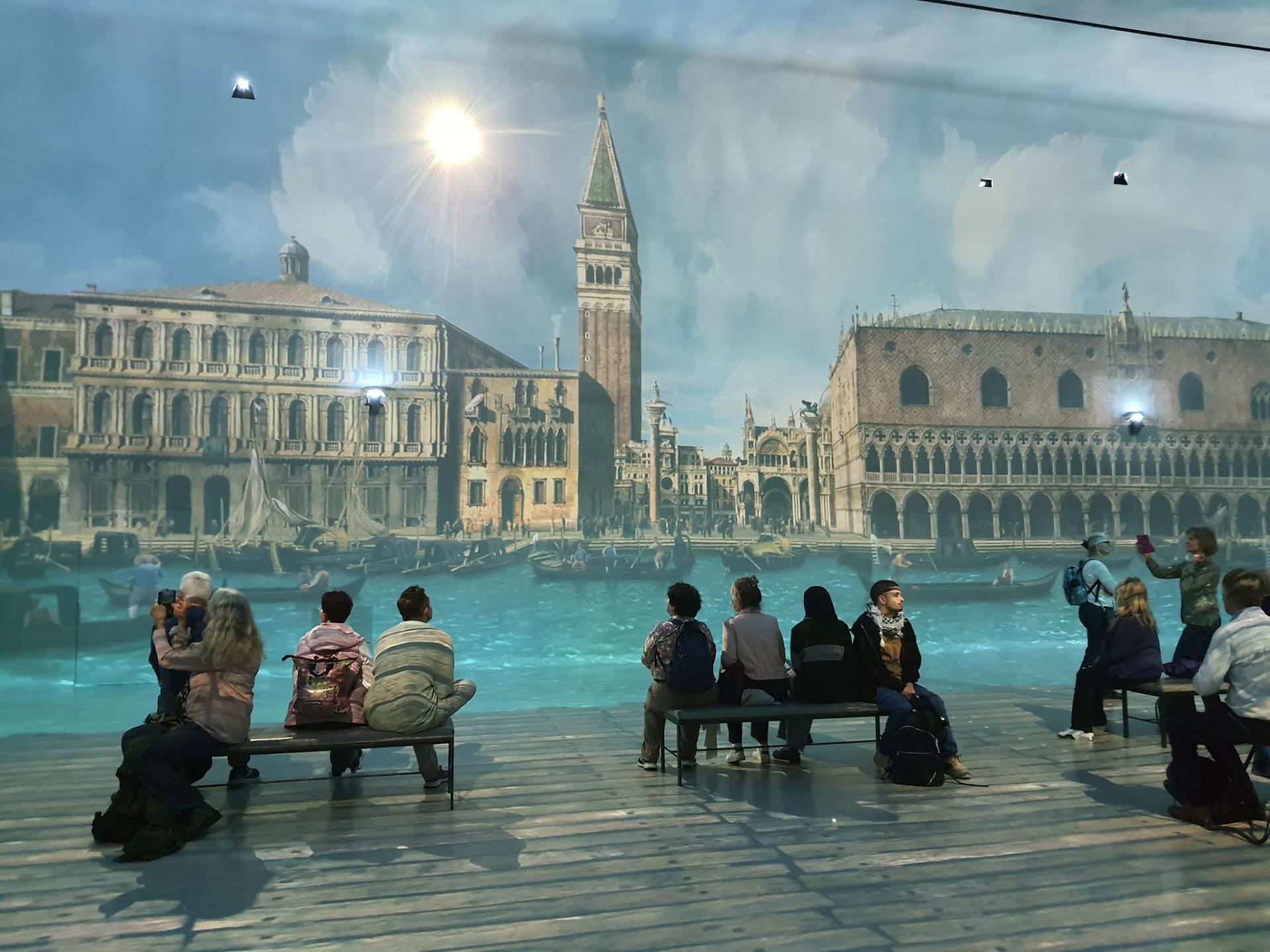 Frameless londres the world around us The Grand Canal Canaletto