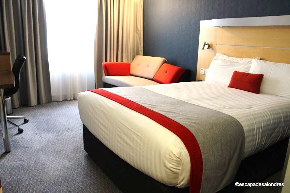 Holiday inn express london