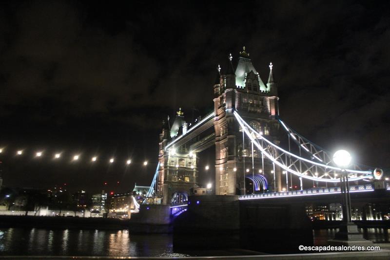 Tower Bridge by night