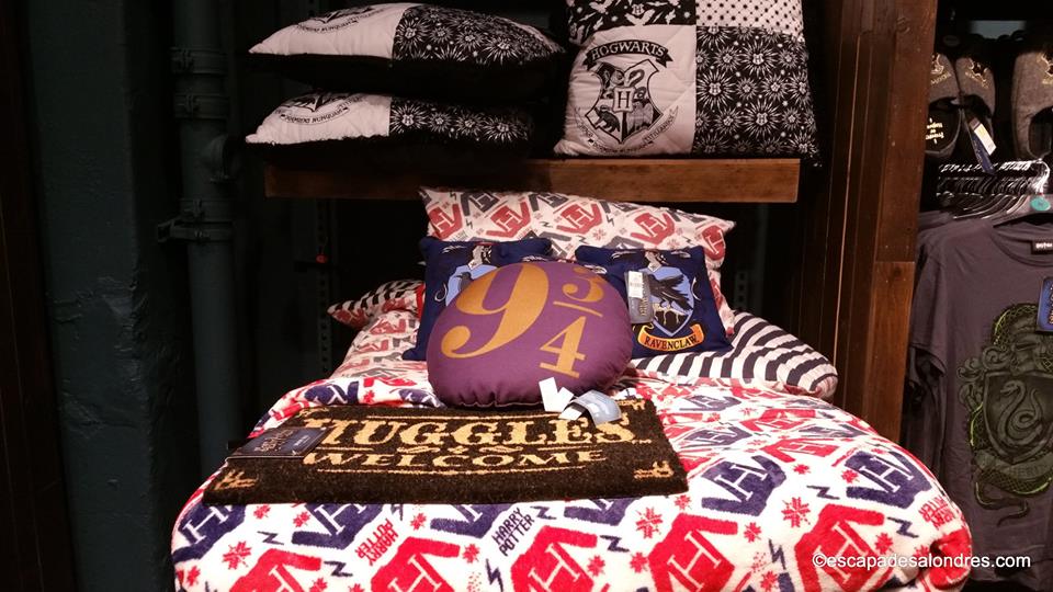 Le Rayon Harry Potter Du Magasin Primark à Londres