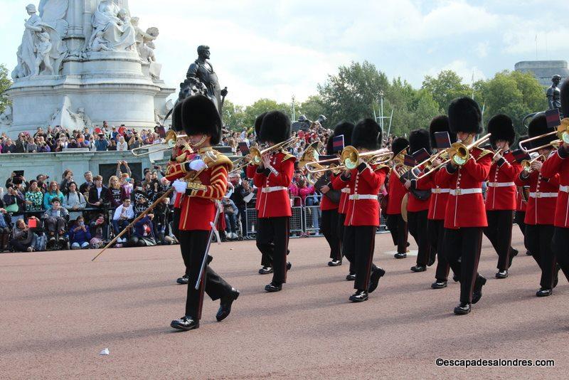 Releve de la garde Royale