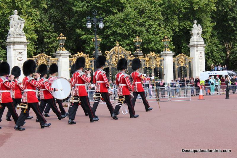 Releve de la garde Royale