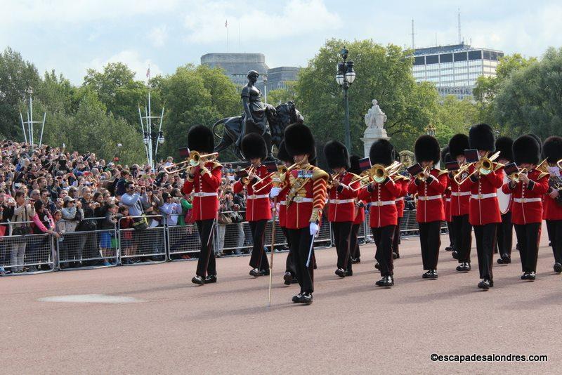 Releve de la garde Royale