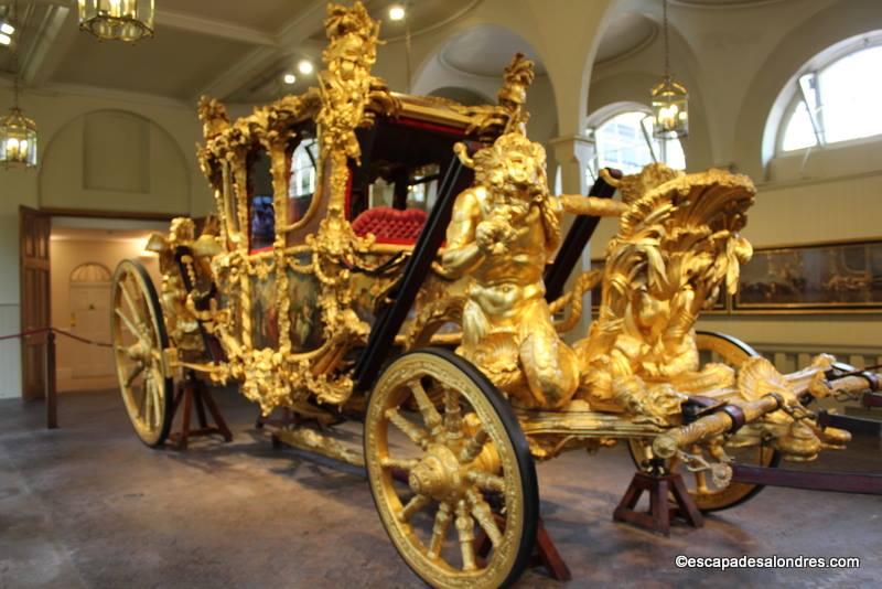 The Royal Mews Les Ecuries Royales De Buckingham Palace The Royal Mews Les Ecuries Royales De Buckingham Palace
