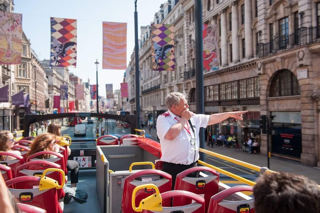 Toot bus tours london