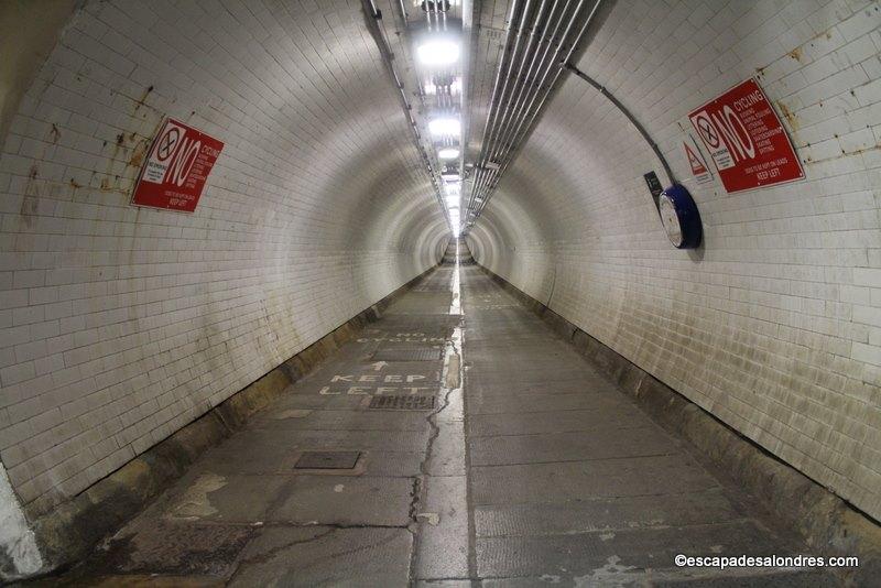 Woolwich foot tunnel