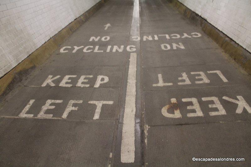 Woolwich foot tunnel