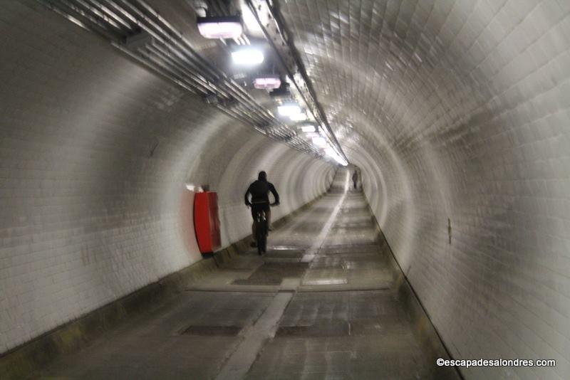 Woolwich foot tunnel